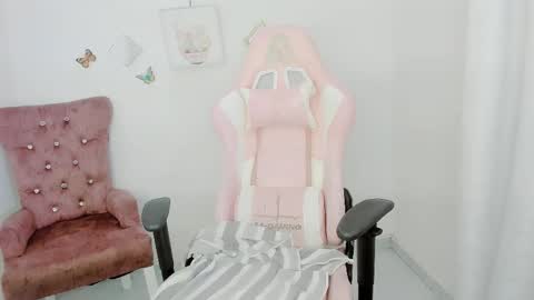 Alicie online show from November 12, 2025, 5:41 am