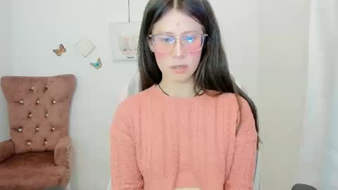 Alicie online show from March 17, 2026, 3:55 am