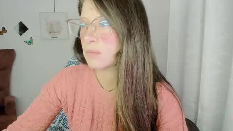 Snapshot of zooeybelair chatting on May 25, 2026, 6:08 am Alicie online show from May 25, 2026, 6:08 am