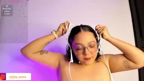 Snapshot of zophy_evans_ chatting on July 16, 2026, 3:12 am Zophy online show from July 16, 2026, 3:12 am