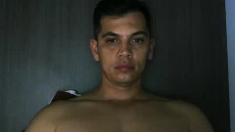 Snapshot of zoro_00 chatting on July 23, 2026, 1:58 am zoro_00 online show from July 23, 2026, 1:58 am