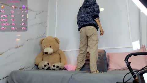 Violeta online show from March 6, 2026, 12:01 pm