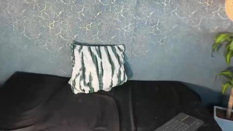 Zoe And Frienda online show from October 10, 2025, 6:18 pm