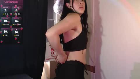 cintya kors online show from October 23, 2025, 7:12 pm