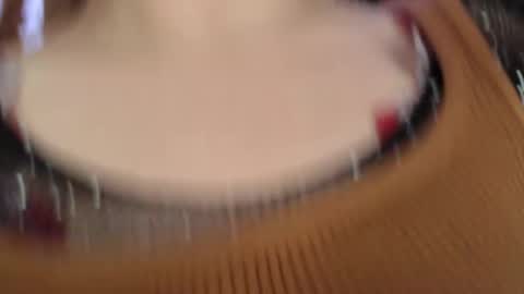 zpzphot online show from October 12, 2025, 5:06 am