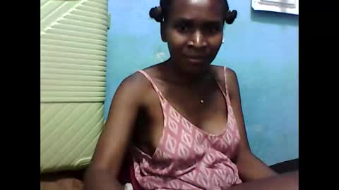 Snapshot of zuana14 chatting on October 12, 2025, 4:28 pm zuana14 online show from October 12, 2025, 4:28 pm