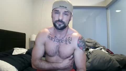 Snapshot of zuko_zen69 chatting on January 20, 2025, 1:39 am Zuko online show from January 20, 2025, 1:39 am