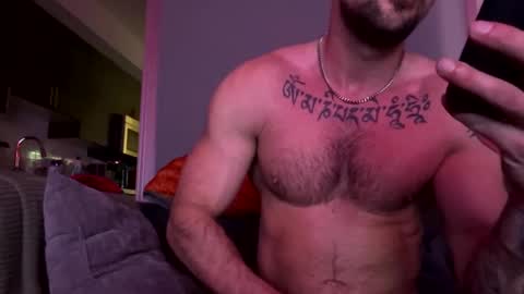 Snapshot of zuko_zen69 chatting on February 21, 2025, 1:22 pm Zuko online show from February 21, 2025, 1:22 pm