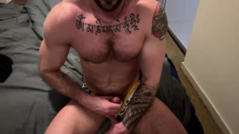 Snapshot of zuko_zen69 chatting on February 28, 2025, 4:21 am Zuko online show from February 28, 2025, 4:21 am