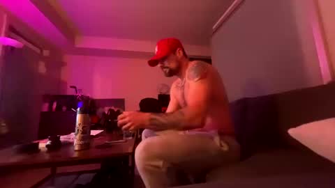 Snapshot of zuko_zen69 chatting on October 20, 2025, 1:11 pm Zuko online show from October 20, 2025, 1:11 pm