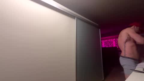 Snapshot of zuko_zen69 chatting on November 3, 2025, 1:45 pm Zuko online show from November 3, 2025, 1:45 pm