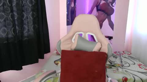 zulemapiel online show from February 8, 2026, 1:47 pm