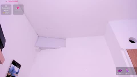 Zuly  online show from October 1, 2025, 12:11 pm