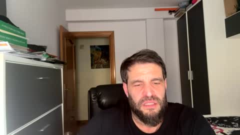 zurdineno online show from July 7, 2026, 2:21 pm