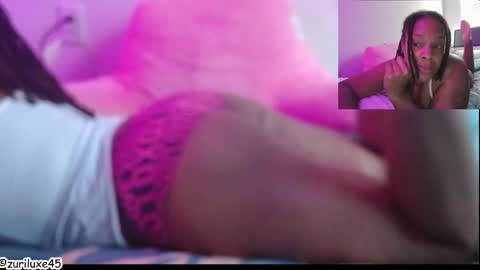 zuriluxe45 online show from September 30, 2025, 9:42 pm