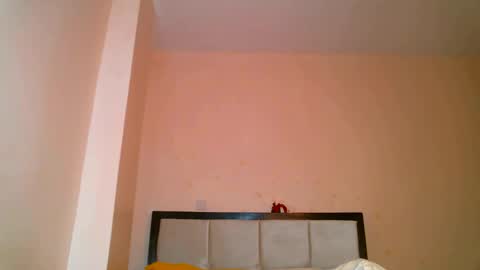 zurime3 online show from February 7, 2025, 5:31 am