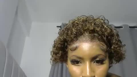 zurime3 online show from April 16, 2026, 3:40 am