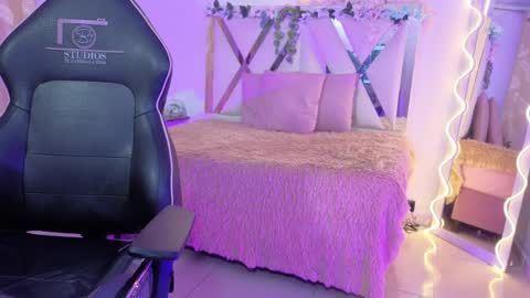 ZURY   online show from April 11, 2026, 11:47 am