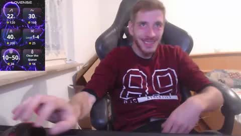 Zuzmoe online show from November 14, 2025, 11:02 pm