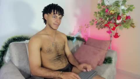 zyan_moreno online show from November 18, 2025, 4:22 pm