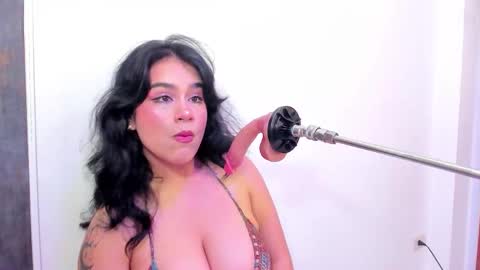 ZYLE online show from December 22, 2025, 8:33 am