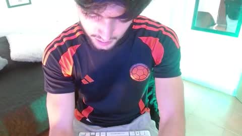 Snapshot of zyon_benet1 chatting on September 26, 2025, 3:16 pm Zyon online show from September 26, 2025, 3:16 pm
