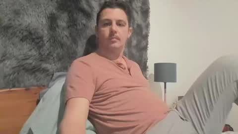 Artnoyz Shower online show from November 15, 2025, 9:21 pm