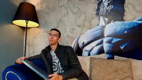 Zyro Nigth online show from December 15, 2025, 7:18 pm