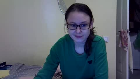 Snapshot of zyuhre chatting on September 18, 2025, 1:35 pm Zyuhre online show from September 18, 2025, 1:35 pm