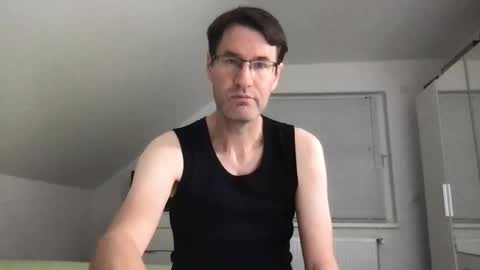 zzz123_cam online show from October 5, 2025, 3:21 pm