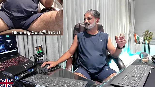 OnlineBossUK online show from February 1, 2026, 4:38 pm