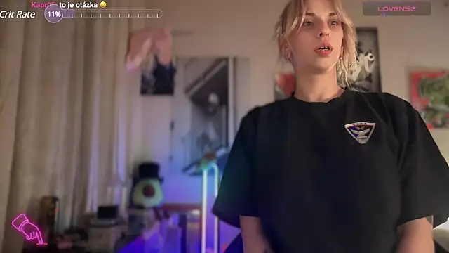 Snapshot of Mannarie_Madsinn chatting on December 2, 2024, 1:25 am Mannarie Madsinn online show from December 2, 2024, 1:25 am