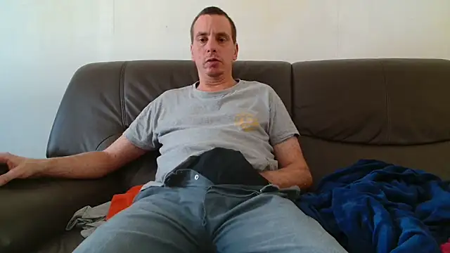 cloupefun online show from October 6, 2025, 11:51 am