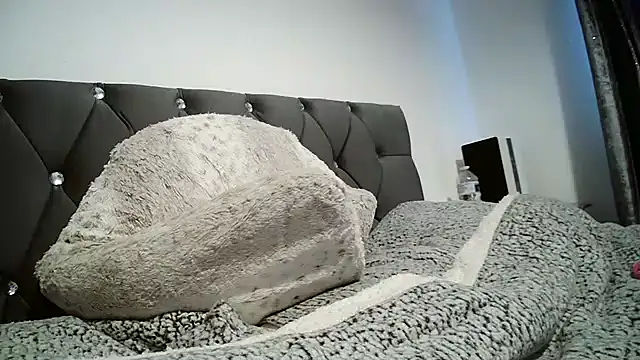 AaliyahLux online show from October 3, 2025, 9:28 am