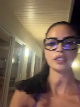 Helena Karel online show from July 11, 2026, 1:36 pm