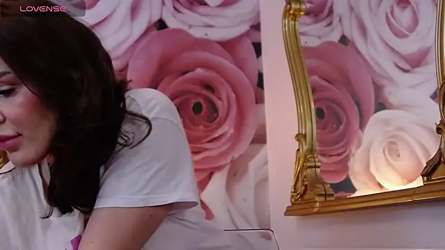 HessaHessy online show from November 18, 2025, 7:46 am