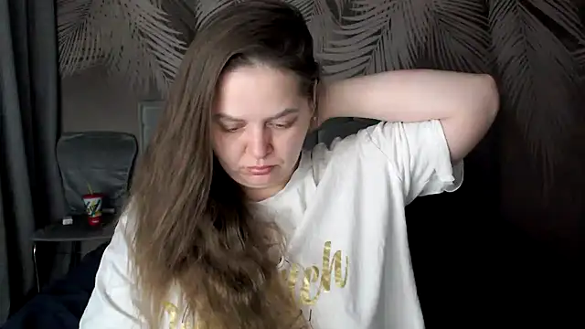 uliastar online show from January 10, 2025, 6:20 am