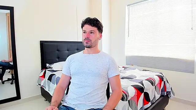 Snapshot of alexman_fuck chatting on November 11, 2025, 5:57 pm alexman fuck online show from November 11, 2025, 5:57 pm