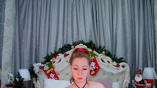 Snapshot of TinaBrook chatting on January 7, 2025, 4:29 am TinaBrook online show from January 7, 2025, 4:29 am