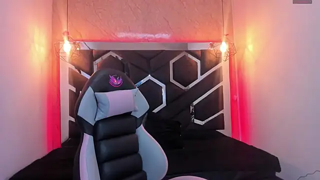 lilith nv online show from February 10, 2025, 11:25 am