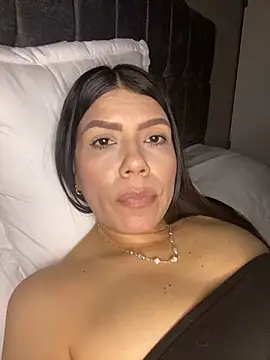 martina contreras online show from March 18, 2026, 6:05 am