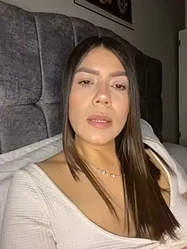 Snapshot of martina_contreras chatting on June 5, 2026, 5:03 am martina contreras online show from June 5, 2026, 5:03 am