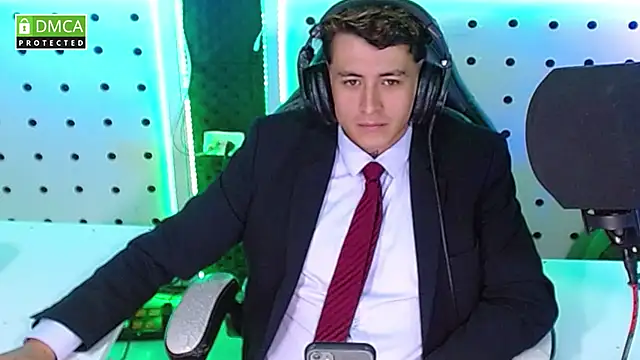 Darko0717 online show from October 7, 2025, 11:35 pm