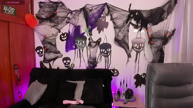 Cata green online show from October 14, 2025, 8:09 pm