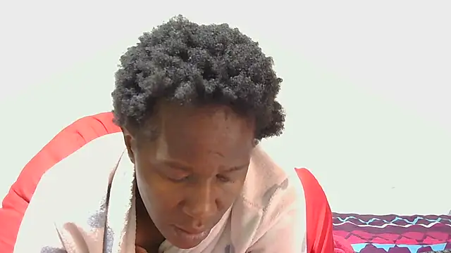 sluttylaura21 online show from September 30, 2025, 8:52 am