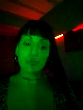 estefyzapata online show from March 11, 2026, 12:49 am