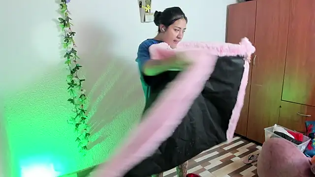 Hanna moore1 online show from December 19, 2024, 12:56 am