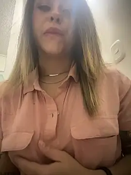 pamelao online show from February 17, 2025, 11:13 am