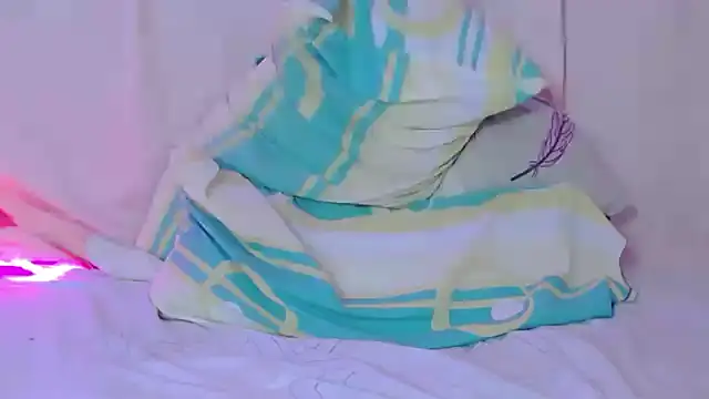 RosesValentina online show from February 26, 2025, 9:53 am