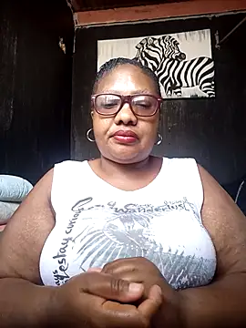 Snapshot of YELLOW_BONE chatting on March 10, 2025, 8:59 am YELLOW BONE online show from March 10, 2025, 8:59 am